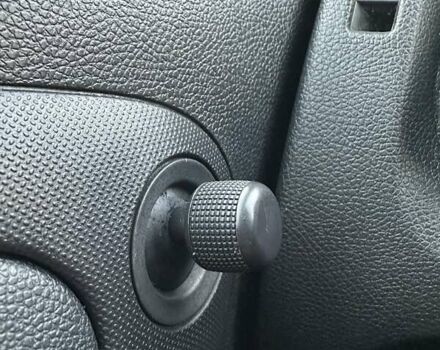 Чорний Шкода Фабія, об'ємом двигуна 1.39 л та пробігом 172 тис. км за 5999 $, фото 37 на Automoto.ua