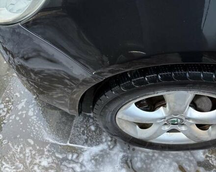 Черный Шкода Фабия, объемом двигателя 1.2 л и пробегом 264 тыс. км за 4250 $, фото 8 на Automoto.ua