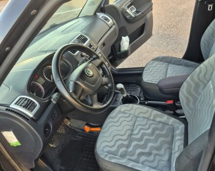 Чорний Шкода Фабія, об'ємом двигуна 1.2 л та пробігом 354 тис. км за 4999 $, фото 7 на Automoto.ua