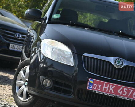 Черный Шкода Фабия, объемом двигателя 1.4 л и пробегом 235 тыс. км за 5800 $, фото 3 на Automoto.ua