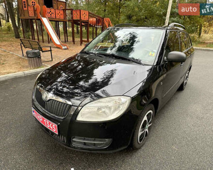 Черный Шкода Фабия, объемом двигателя 1.39 л и пробегом 161 тыс. км за 5550 $, фото 3 на Automoto.ua