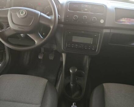 Черный Шкода Фабия, объемом двигателя 1.2 л и пробегом 133 тыс. км за 4850 $, фото 3 на Automoto.ua