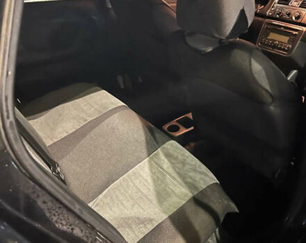 Чорний Шкода Фабія, об'ємом двигуна 1.42 л та пробігом 307 тис. км за 3650 $, фото 2 на Automoto.ua