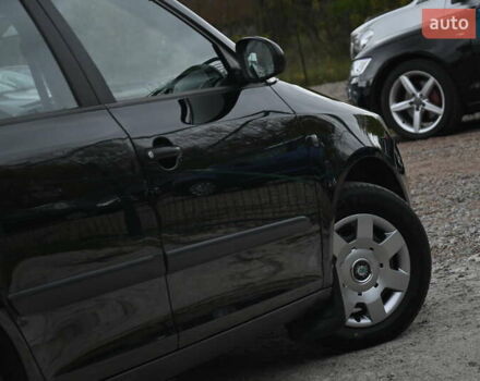 Черный Шкода Фабия, объемом двигателя 1.39 л и пробегом 205 тыс. км за 5499 $, фото 17 на Automoto.ua