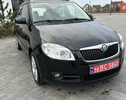 Черный Шкода Фабия, объемом двигателя 1.6 л и пробегом 205 тыс. км за 5800 $, фото 8 на Automoto.ua