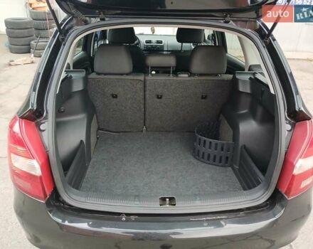 Черный Шкода Фабия, объемом двигателя 1.4 л и пробегом 194 тыс. км за 5500 $, фото 1 на Automoto.ua