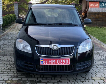 Черный Шкода Фабия, объемом двигателя 1.4 л и пробегом 295 тыс. км за 4350 $, фото 5 на Automoto.ua