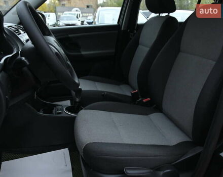 Черный Шкода Фабия, объемом двигателя 1.39 л и пробегом 205 тыс. км за 5499 $, фото 20 на Automoto.ua