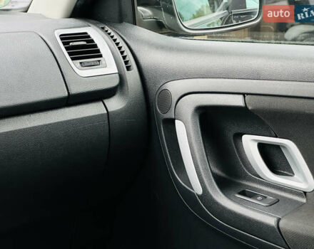 Черный Шкода Фабия, объемом двигателя 1.4 л и пробегом 175 тыс. км за 6300 $, фото 27 на Automoto.ua