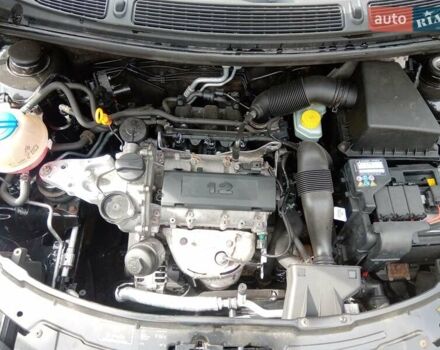 Черный Шкода Фабия, объемом двигателя 1.2 л и пробегом 192 тыс. км за 4250 $, фото 15 на Automoto.ua