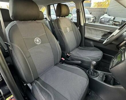 Черный Шкода Фабия, объемом двигателя 1.39 л и пробегом 172 тыс. км за 5999 $, фото 23 на Automoto.ua