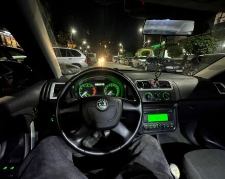 Шкода Фабия 2009 в Ивано-Франковске на Automoto.ua Черный Шкода Фабия, объемом двигателя 1.4 л и пробегом 246 тыс. км за 3800 $, фото 12 на Automoto.ua