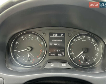 Шкода Фабия 2010 в Луцке на Automoto.ua Черный Шкода Фабия, объемом двигателя 1.2 л и пробегом 141 тыс. км за 6850 $, фото 160 на Automoto.ua