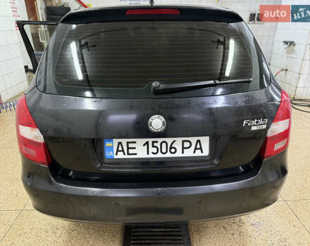 Черный Шкода Фабия, объемом двигателя 1.42 л и пробегом 290 тыс. км за 4000 $, фото 6 на Automoto.ua