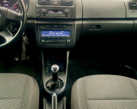 Черный Шкода Фабия, объемом двигателя 1.2 л и пробегом 243 тыс. км за 5300 $, фото 10 на Automoto.ua