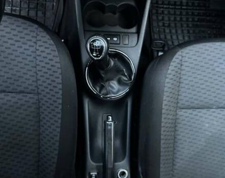 Черный Шкода Фабия, объемом двигателя 1.2 л и пробегом 295 тыс. км за 4900 $, фото 25 на Automoto.ua