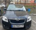 Черный Шкода Фабия, объемом двигателя 1.6 л и пробегом 250 тыс. км за 6900 $, фото 1 на Automoto.ua