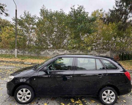 Черный Шкода Фабия, объемом двигателя 1.6 л и пробегом 263 тыс. км за 5700 $, фото 3 на Automoto.ua