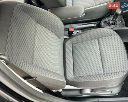 Шкода Фабия 2010 в Луцке на Automoto.ua Черный Шкода Фабия, объемом двигателя 1.2 л и пробегом 141 тыс. км за 6850 $, фото 93 на Automoto.ua