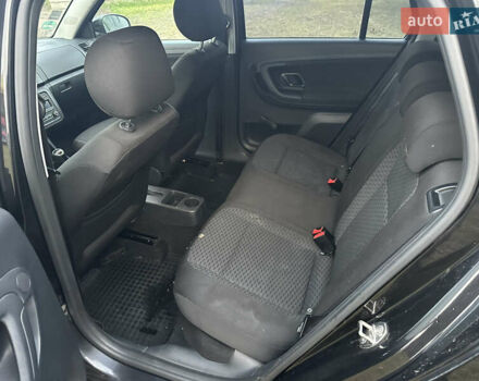 Черный Шкода Фабия, объемом двигателя 1.2 л и пробегом 191 тыс. км за 3950 $, фото 24 на Automoto.ua