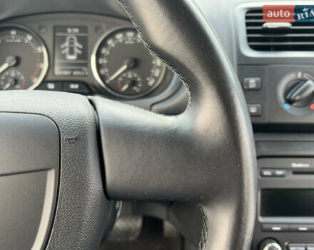 Шкода Фабия 2010 в Луцке на Automoto.ua Черный Шкода Фабия, объемом двигателя 1.2 л и пробегом 141 тыс. км за 6850 $, фото 69 на Automoto.ua