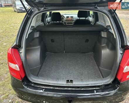 Черный Шкода Фабия, объемом двигателя 1.2 л и пробегом 191 тыс. км за 3950 $, фото 20 на Automoto.ua