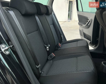 Шкода Фабия 2010 в Луцке на Automoto.ua Черный Шкода Фабия, объемом двигателя 1.2 л и пробегом 141 тыс. км за 6850 $, фото 102 на Automoto.ua