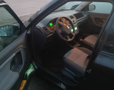 Чорний Шкода Фабія, об'ємом двигуна 1 л та пробігом 223 тис. км за 4485 $, фото 3 на Automoto.ua