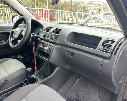 Чорний Шкода Фабія, об'ємом двигуна 1.6 л та пробігом 195 тис. км за 5500 $, фото 13 на Automoto.ua