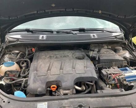 Чорний Шкода Фабія, об'ємом двигуна 1.6 л та пробігом 266 тис. км за 6000 $, фото 7 на Automoto.ua