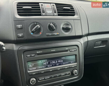 Шкода Фабия 2010 в Луцке на Automoto.ua Черный Шкода Фабия, объемом двигателя 1.2 л и пробегом 141 тыс. км за 6850 $, фото 161 на Automoto.ua