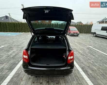 Черный Шкода Фабия, объемом двигателя 1.4 л и пробегом 189 тыс. км за 8500 $, фото 18 на Automoto.ua