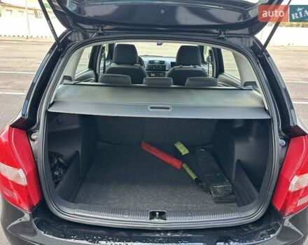 Черный Шкода Фабия, объемом двигателя 1.6 л и пробегом 195 тыс. км за 5500 $, фото 21 на Automoto.ua