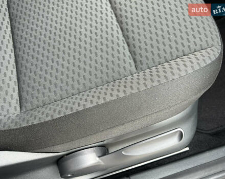 Шкода Фабия 2010 в Луцке на Automoto.ua Черный Шкода Фабия, объемом двигателя 1.2 л и пробегом 141 тыс. км за 6850 $, фото 94 на Automoto.ua