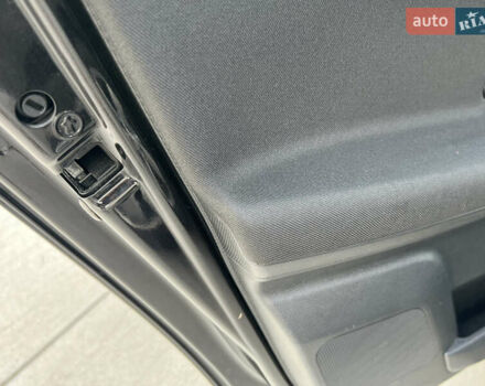 Шкода Фабия 2010 в Луцке на Automoto.ua Черный Шкода Фабия, объемом двигателя 1.2 л и пробегом 141 тыс. км за 6850 $, фото 88 на Automoto.ua