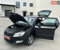 Шкода Фабия 2010 в Луцке на Automoto.ua Черный Шкода Фабия, объемом двигателя 1.2 л и пробегом 141 тыс. км за 6850 $, фото 155 на Automoto.ua