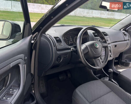 Шкода Фабия 2010 в Луцке на Automoto.ua Черный Шкода Фабия, объемом двигателя 1.2 л и пробегом 141 тыс. км за 6850 $, фото 58 на Automoto.ua