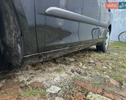 Черный Шкода Фабия, объемом двигателя 1.2 л и пробегом 191 тыс. км за 3950 $, фото 10 на Automoto.ua