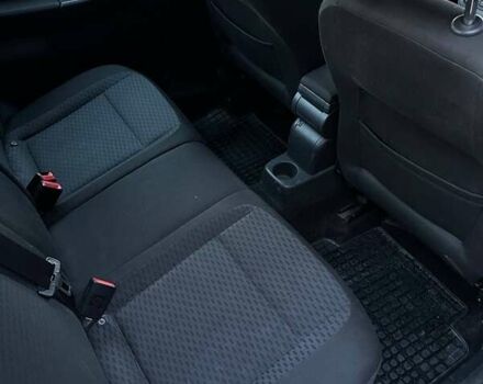 Черный Шкода Фабия, объемом двигателя 1.2 л и пробегом 295 тыс. км за 4900 $, фото 11 на Automoto.ua