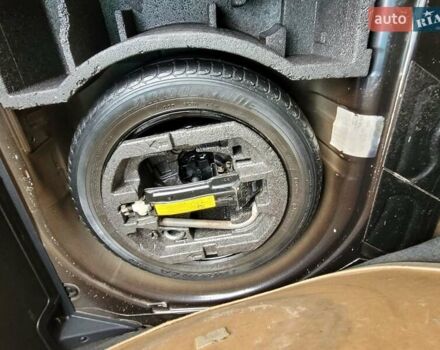 Чорний Шкода Фабія, об'ємом двигуна 1.6 л та пробігом 275 тис. км за 3950 $, фото 2 на Automoto.ua