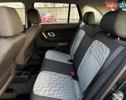 Чорний Шкода Фабія, об'ємом двигуна 1.4 л та пробігом 186 тис. км за 6000 $, фото 9 на Automoto.ua