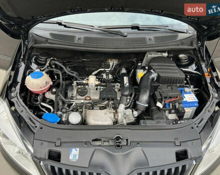 Шкода Фабия 2010 в Луцке на Automoto.ua Черный Шкода Фабия, объемом двигателя 1.2 л и пробегом 141 тыс. км за 6850 $, фото 142 на Automoto.ua