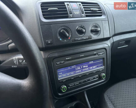 Черный Шкода Фабия, объемом двигателя 1.2 л и пробегом 191 тыс. км за 3950 $, фото 28 на Automoto.ua