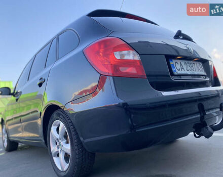 Черный Шкода Фабия, объемом двигателя 1.2 л и пробегом 192 тыс. км за 5900 $, фото 2 на Automoto.ua