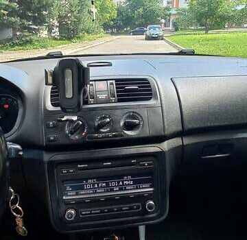 Черный Шкода Фабия, объемом двигателя 1.2 л и пробегом 267 тыс. км за 5300 $, фото 40 на Automoto.ua