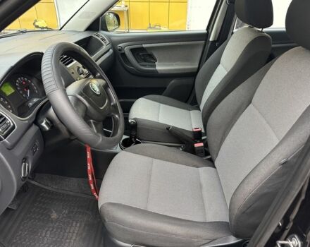 Чорний Шкода Фабія, об'ємом двигуна 1.6 л та пробігом 195 тис. км за 5500 $, фото 16 на Automoto.ua