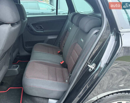 Черный Шкода Фабия, объемом двигателя 1.4 л и пробегом 189 тыс. км за 8500 $, фото 17 на Automoto.ua