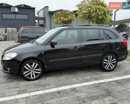 Черный Шкода Фабия, объемом двигателя 1.4 л и пробегом 189 тыс. км за 8500 $, фото 1 на Automoto.ua