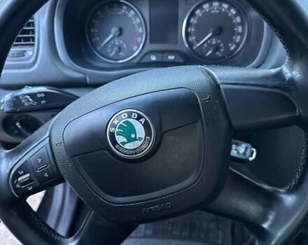 Черный Шкода Фабия, объемом двигателя 1.2 л и пробегом 295 тыс. км за 4900 $, фото 30 на Automoto.ua