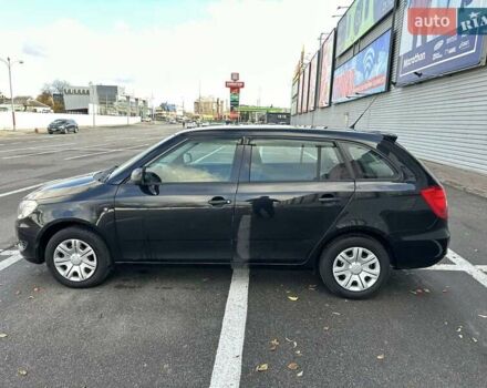 Черный Шкода Фабия, объемом двигателя 1.6 л и пробегом 195 тыс. км за 5500 $, фото 1 на Automoto.ua